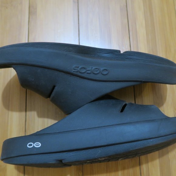 OOFOS OOahh Sport Flex Slide Recovery Sandals Black Men’s Size 9 Women’s Size 11 main image 7